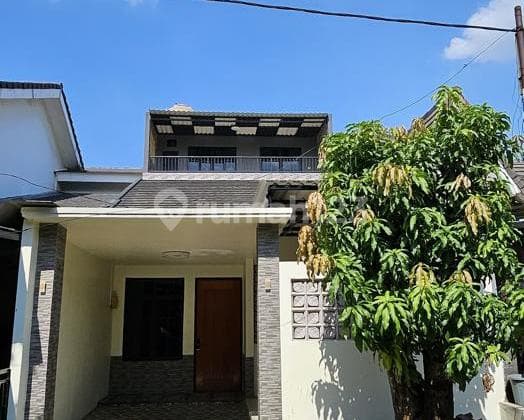 Dijual Murah Rumah Minimalis Modern Perumahan Permata Cibubur Cluster Phoenix LT 90 M2 ( 9 X 10 M2 ) LB 100 M2 Tingkat 2 Lantai 3 Kamar Tidur 3 Kamar Mandi Sertifikat SHM Harga 1,3 M Nego