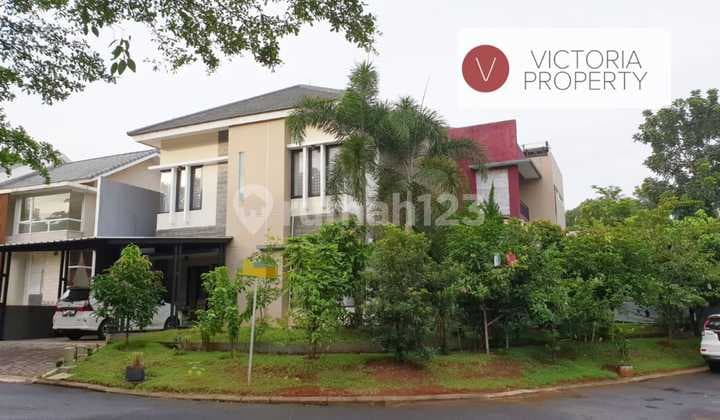 Dijual Rumah Posisi Hook Ada Kolam Renanang, Siap Huni