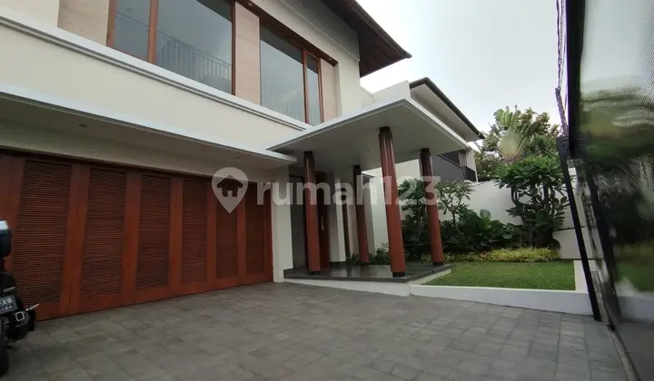 Rumah Cilandak Barat Cilandak di Jual Siap Huni