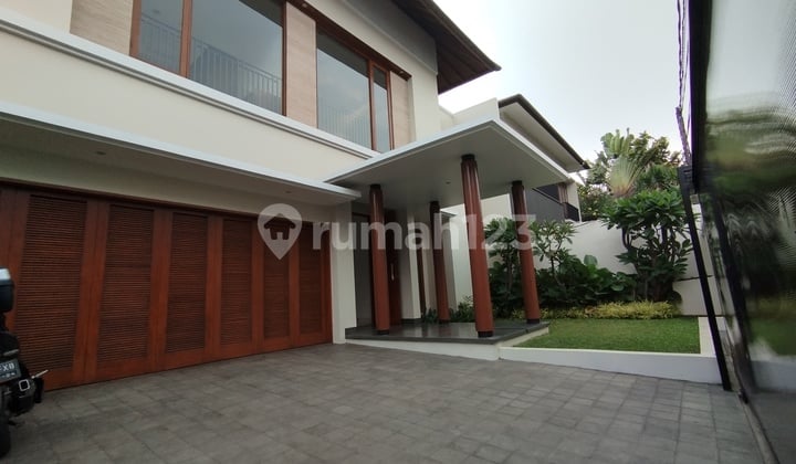 Rumah Cilandak Barat Cilandak di Jual Siap Huni
