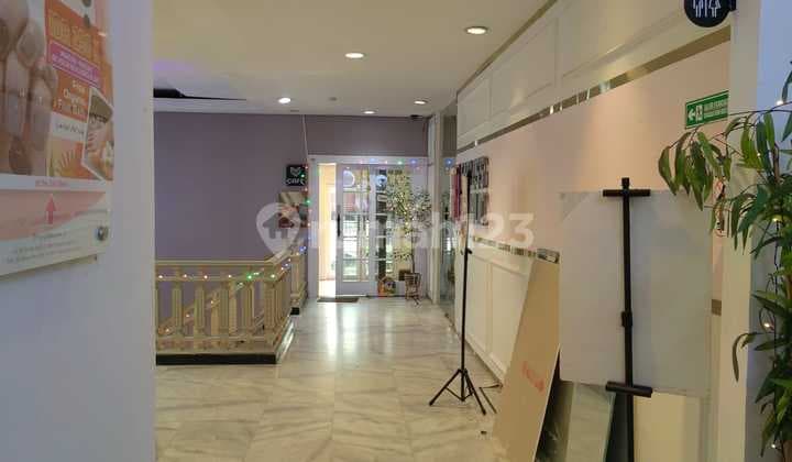 Ruang Usaha Disewa, Luas Dari 28 - 426M2, Harga Mulai Rp 2,1 Jt/M2/Thn (Lihat Video) di Pusat Keramaian (Lokasi Prime) Jl Metro Pondok Indah, Jak-Sel