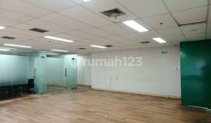 The East Office Space .Lt 17 Lingkar Mega Kuningan Jakarta Selatan