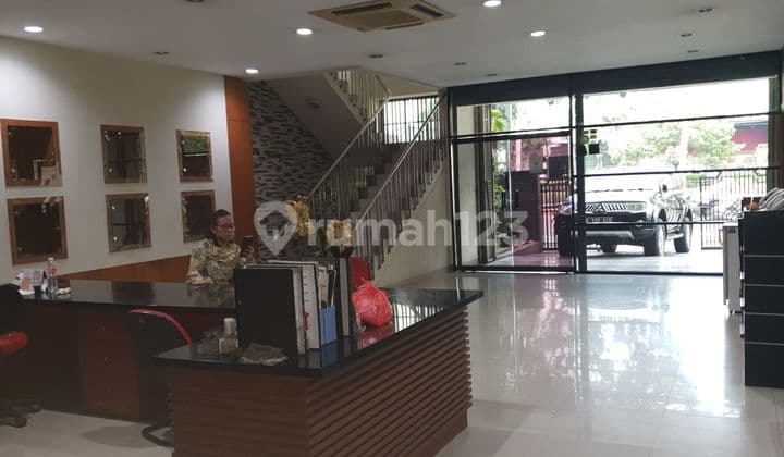 Disewakan Ruko 4 Lantai Di Cideng, Kondisi Bagus Dan Strategis Untuk Perkantoran Dan Usaha