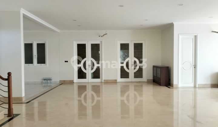Good House.2 Floors Renovated.in Taman.kedoya Baru. West Jakarta