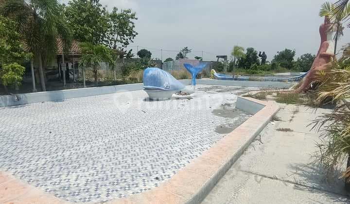 For Rent: Former Waterboom Land. Located on Solo Purwodadi Road.