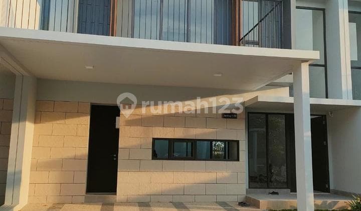 Dijual Smart Home/Rumah Mewah Asri di Real Estate Wisteria Anthia Cakung, Jakarta Timur