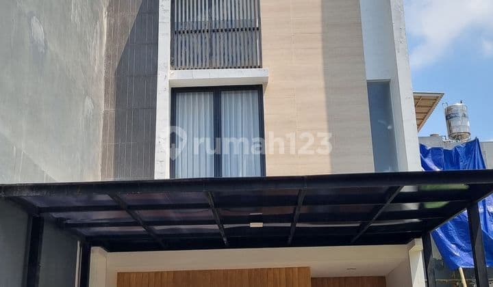 Rumah Siap Huni - Jakarta Timur (Jgc, Cluster Yarra)
