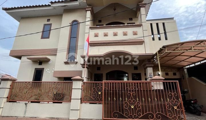 Dijual Rumah dengan Lokasi Sangat Strategis, di Perumahan Jatibening Satu, Bekasi, Cocok untuk Hunian, Maupun Investasi Jangka Panjang.