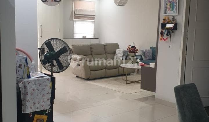 Rumah 2 Lantai Dijual di Il Lago, Gading Serpong, Full Renov + Bisa Nego