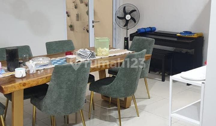 Rumah 2 Lantai Dijual di Il Lago, Gading Serpong, Full Renov + Bisa Nego