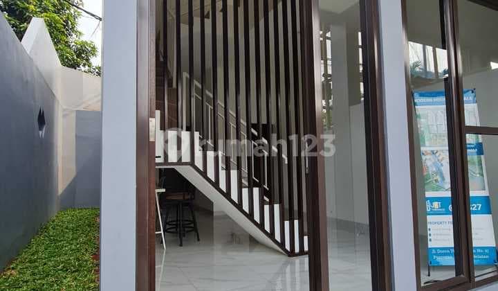Dijual Rumah 3 Lantai di Jakarta, Murah Dan Unit Terbatas