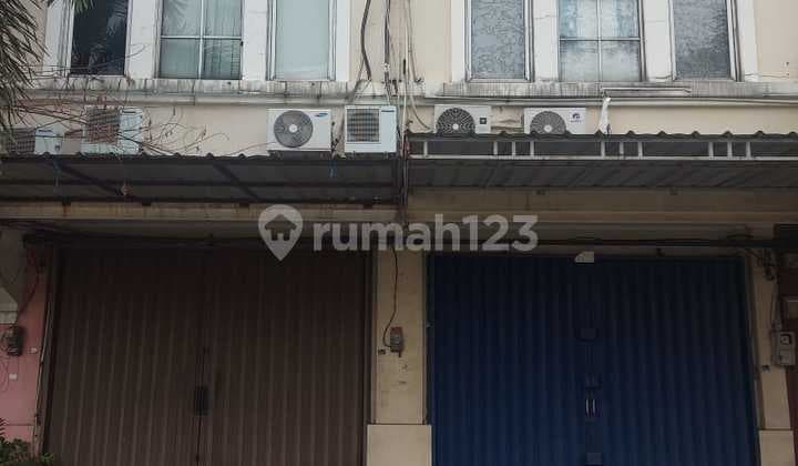 For Sale Shop House in a Strategic Location West Jakarta, Can Purchase Jointly