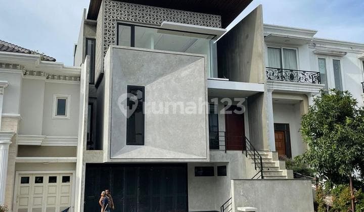Dijual Cepat Rumah 3 Lantai Cluster Aristoteles 10 X 25 Summarecon Gading Serpong