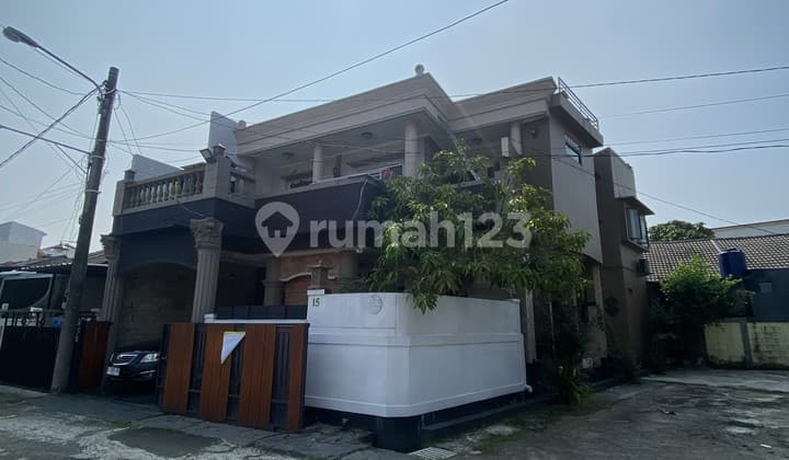 For Sale, a Nice House with SHGB at Karawaci Residence