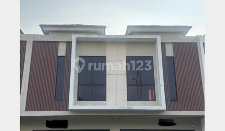 Ruko 2 Lantai Savoy Full Renov di JGC