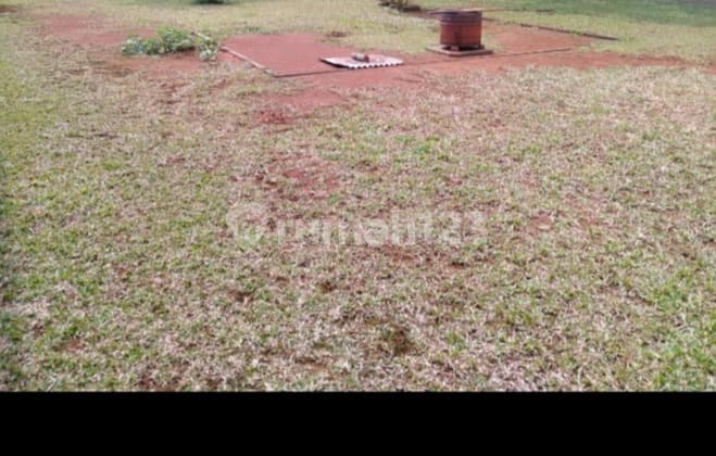 Rumah dengan Tanah yang Luas di Kramat Jati