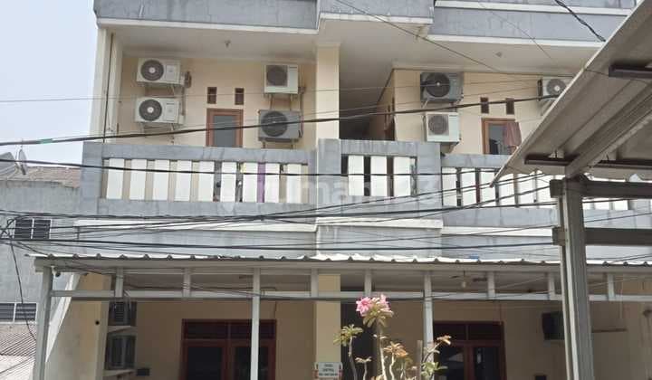 Rumah Kost 18 kamar Komplek Walikota Full Furnished, Kelapa Gading