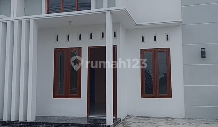Rumah Bagus di Perumahan