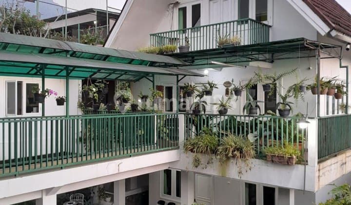 Villa / Penginapan di Jual Cepat Full Furnish Bangunan Kokoh di Bawah Harga Pasar Murah ! di Cibodas