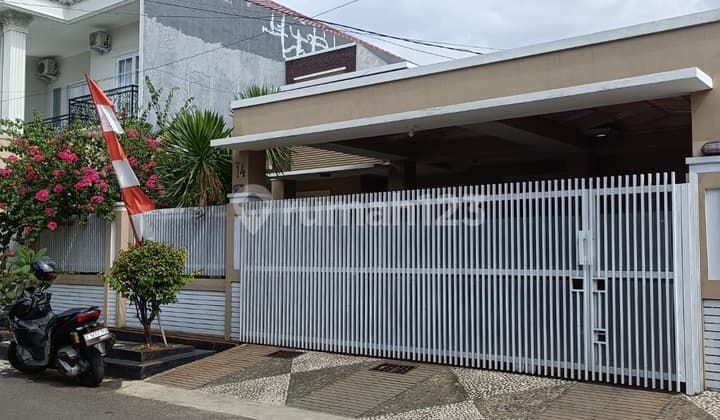 Dijual Rumah Mewah Fully Furnished Siap Hunilokasi Strategis Dalam Komplek Perumahan Pulogebang Cakung Jakarta Timur