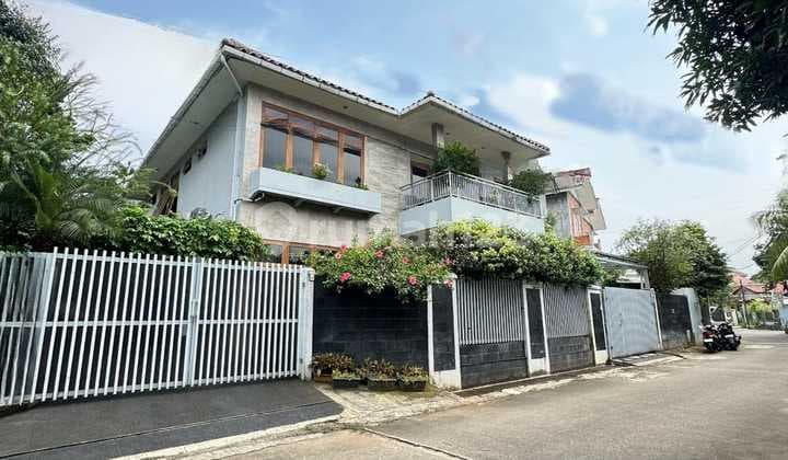 Dijual Rumah Dalam Komplex Perumahan Aman Warung Buncit Jaksel