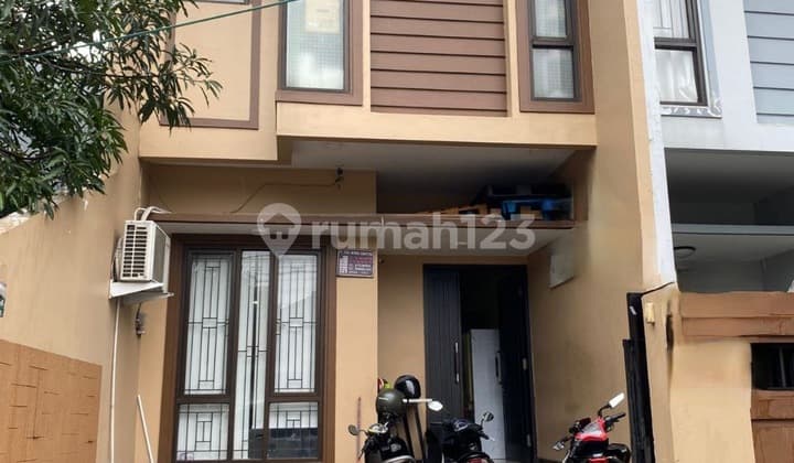 Dijual Rumah Siap Huni Hanya 100meter Dari Jalan Raya Jatiwaringin, Pondok Gede Bekasi
