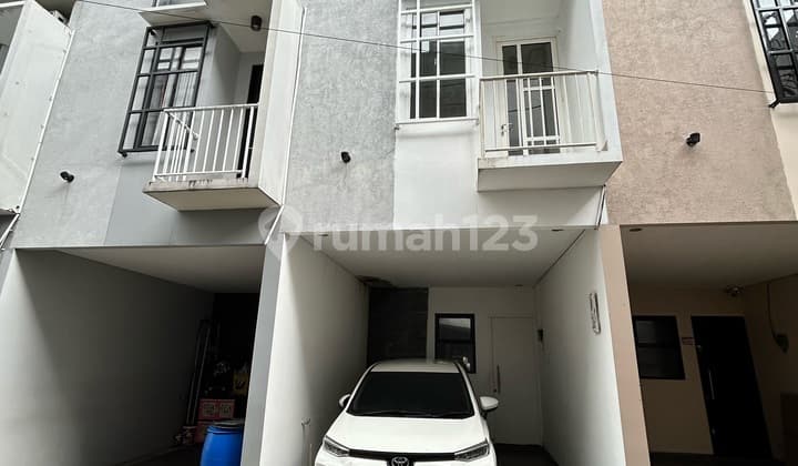 Dijual Cepat Rumah Dalam Mini Cluster Di Palmerah Jakarta Barat