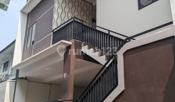 Di Jual Kos Kosan di Tebet 12 Kamar Bersih Terawat Nyaman Lokasi Startegis di Jakarta Selatan