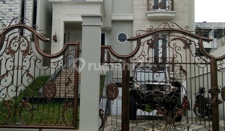 Dijual Rumah Baru Mewah Fasilitas Kolam Renang Pribadi & Parkir Basement Lokasi Strategis Di Otista Kampung Melayu Jatinegara Jakarta Timur
