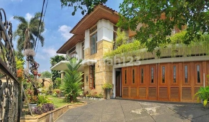 Rumah Mewah 2lt Ada Teras Belakang Di Kebayoran Lama Jak Sel