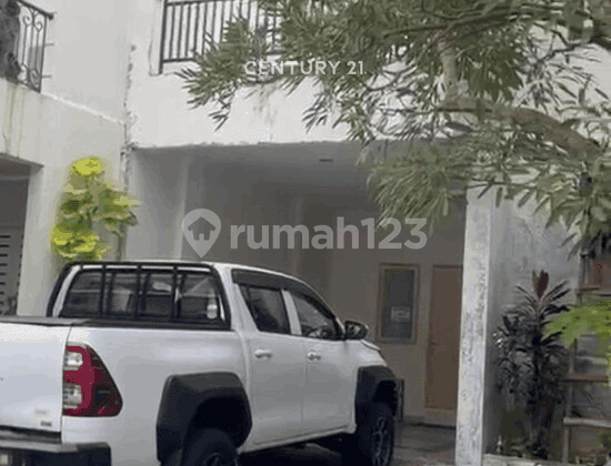 For Rent Per Year Ready-to-Live-in House in Bintaro Sector 6