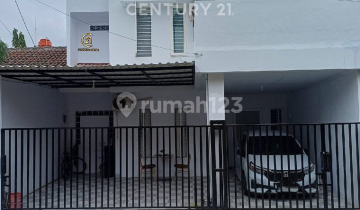 Dijual Rumah Sudah Renovasi Harga Menarik di Graha Bintaro