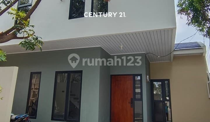 Dijual Rumah Hook 3 Lantai Lokasi Strategis Di Ciledug