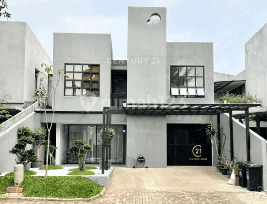 For Sale Luxury Ready-to-Occupy House in Bintaro Area, South Jakarta