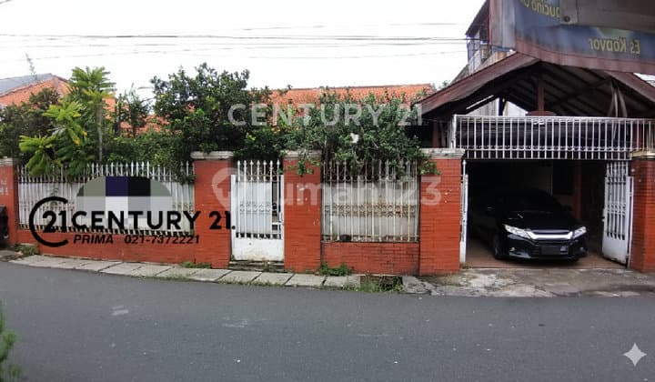 For Sale House strategic location near Gandaria City