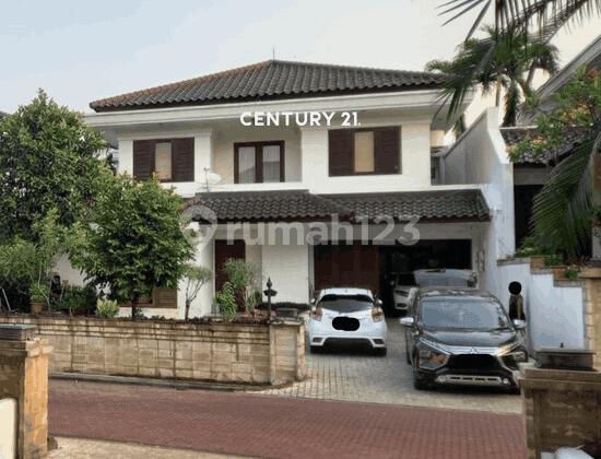 Dijual Rumah Strategis di Kemang Timur Jakarta Selatan
