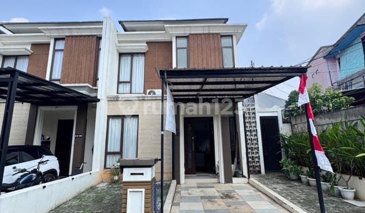 Move-In Ready Home in Exclusive Town House – Only 2 Km to Krukut Toll Road