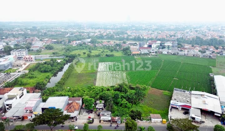 Dijual Tanah Komersial Pinggir Jalan Raya Karawang Jawa Barat, Da
