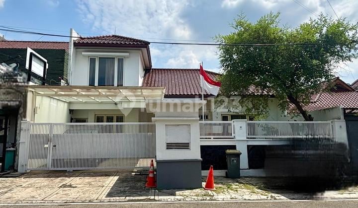 Rumah Mewah Design Modern Siap Huni Semi Furnished Dengan Kolam Renang Lokasi Strategis Di Blok S – Kebayoran Baru
