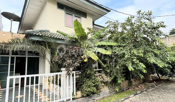 Rumah 2Lt Hoek Dlm Cluster di Sektor 9 Bintaro Jaya Bu