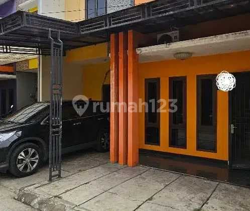 Disewakan Rumah 2 Lantai Bersih Dan Rapih, Jakasampurna Bekasi Barat