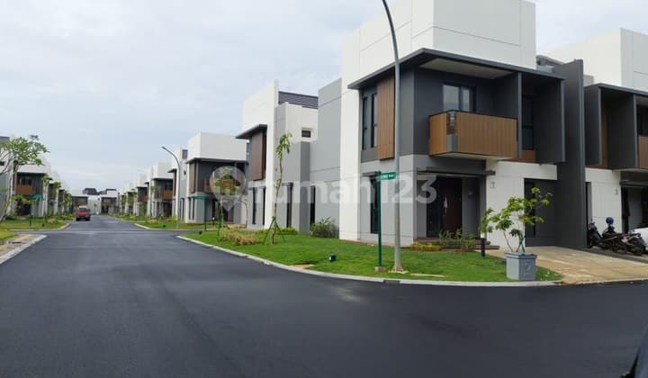 For Rent Hook House Summarecon Crown Gading Belasi (put)