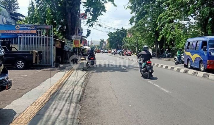 For Rent: Ready-to-Use Shop House on Main Road, East Bekasi (NIT)