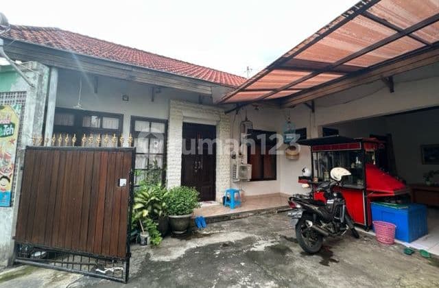Dijual/disewakan Rumah 5 Kamar Di Jl Sakura Denpasar Wi