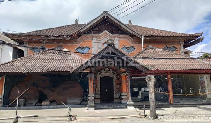 Gedung 2 Lantai Ex Resto Di Ubud AT