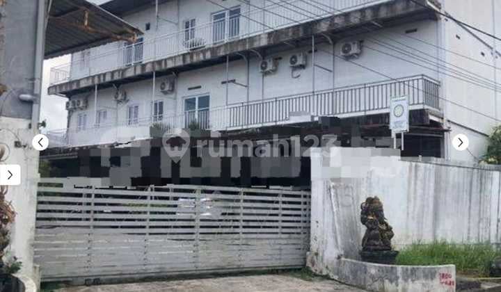 Pabrik Plus Gudang 3 Lantai SHM Akses Jalan Utama di Tabanan Dd