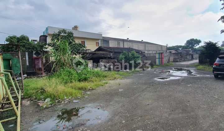 Land and Building for Sale in Tangerang, Jl