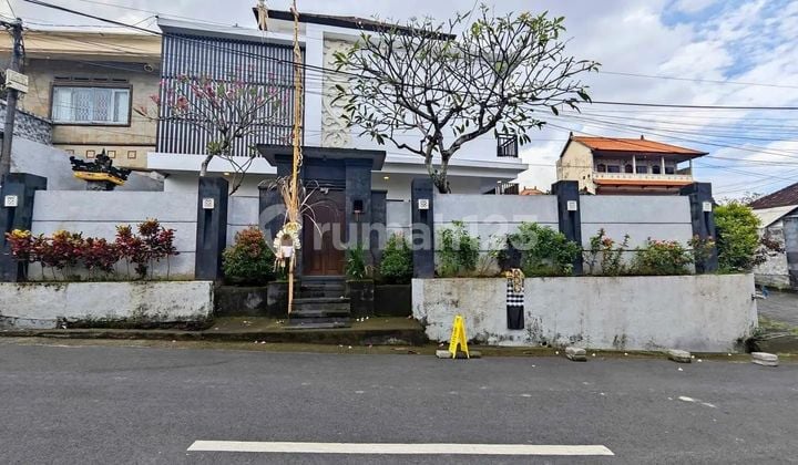 Dijual Rumah Mewah Private Pool Di Gatsu Barat Cn