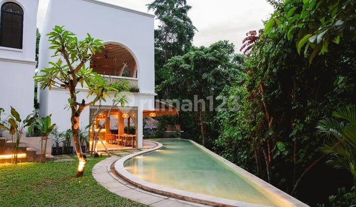 For Rent Monthly/Weekly/Daily Private Pool Villa in Tumbak Bayuh Ipp