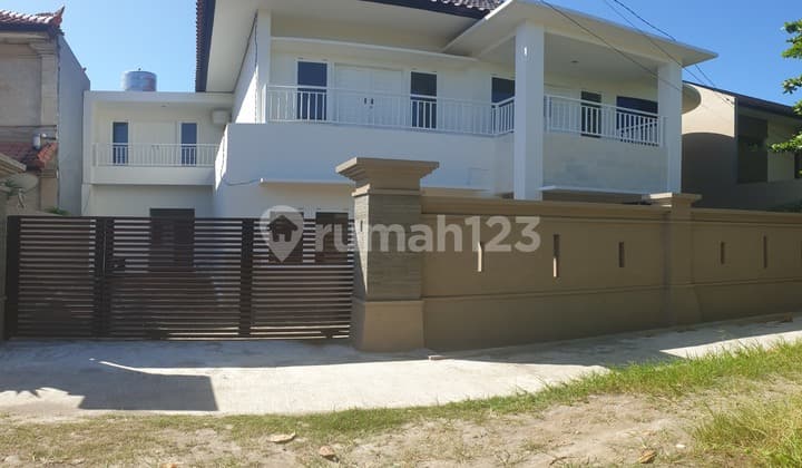 Nice House On Jl Tukad Citarum, Renon Cn